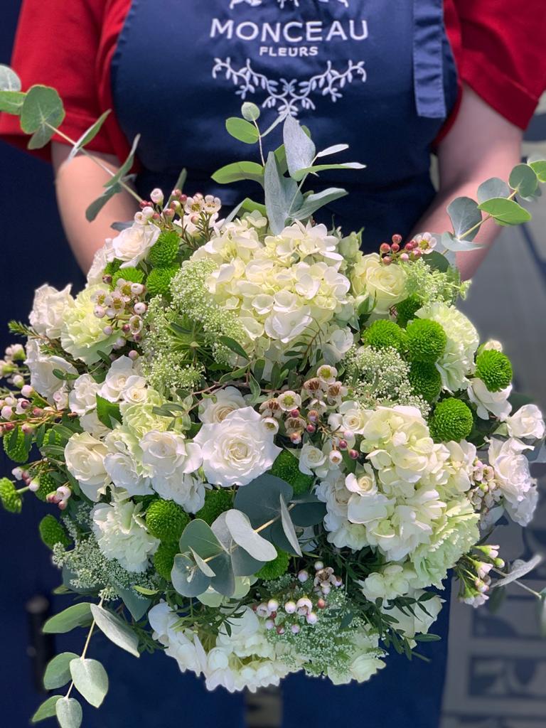 Code Promo Entre Fleuriste Livraison Gratuite Bouquet du fleuriste de Monceau fleurs Garches à Garches - Ma Ville Mon  Shopping